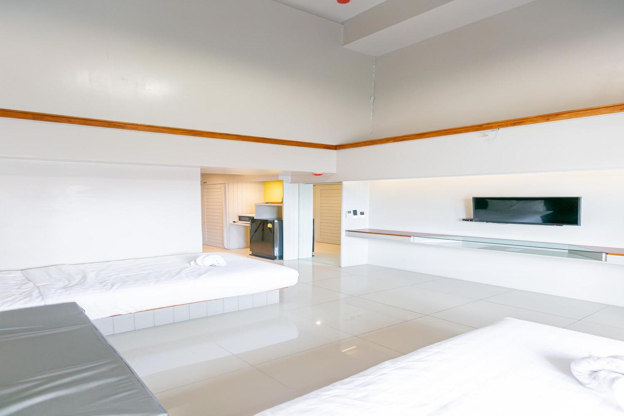 A Room Bangkok Sathorn Exterior foto