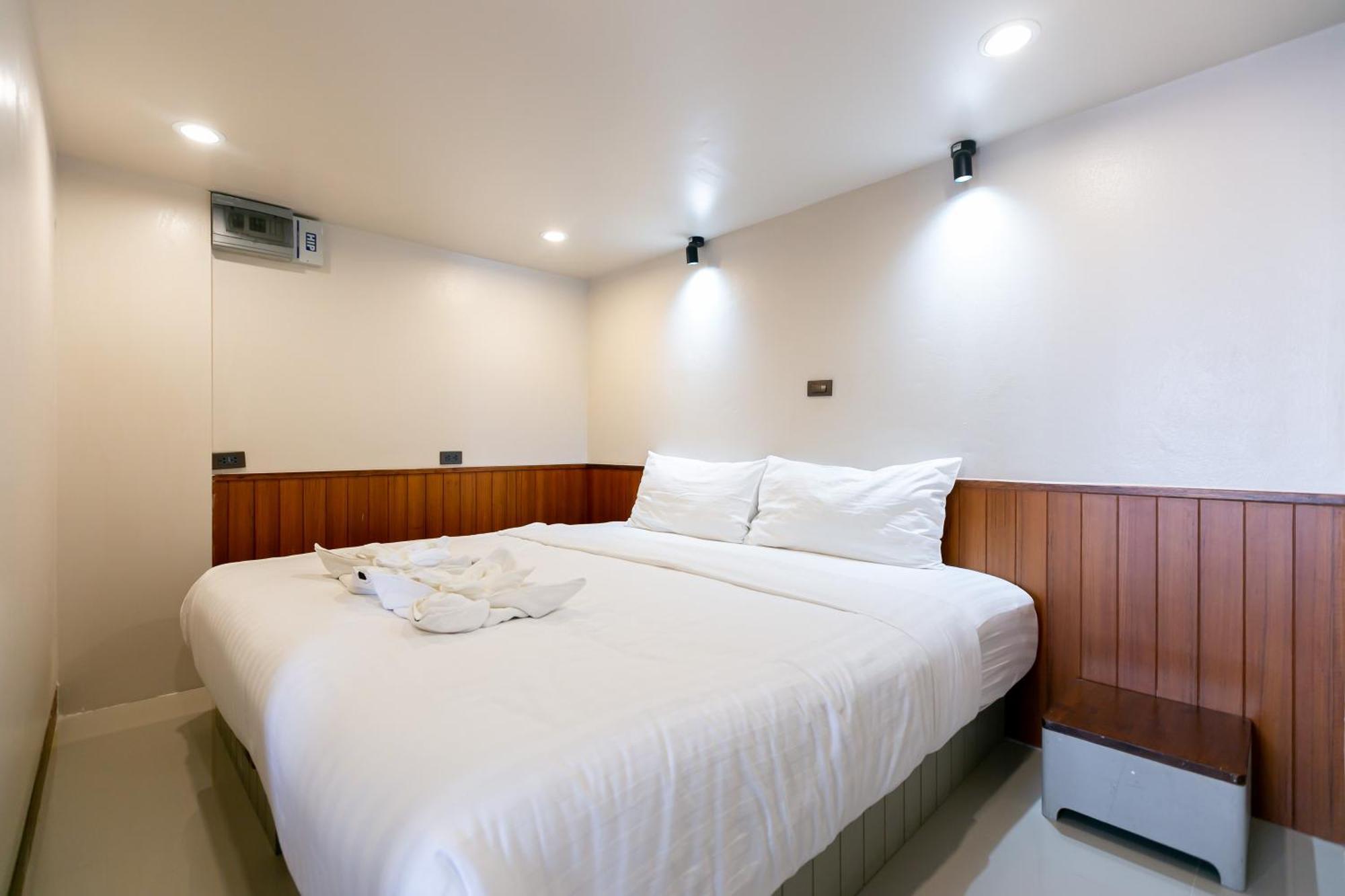 A Room Bangkok Sathorn Exterior foto